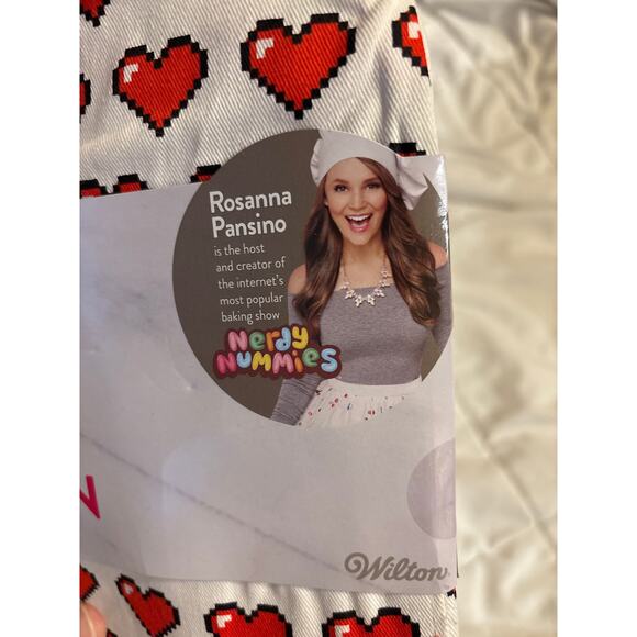 NEW Nerdy Nummies apron - Picture 2 of 3